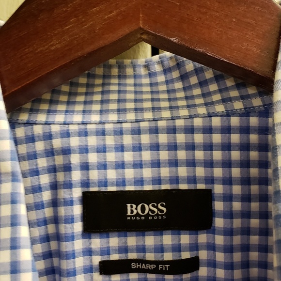 Button down - Picture 2 of 2